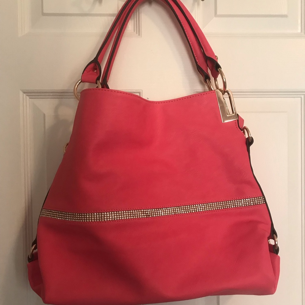 Coral purse (perfect for spring!)